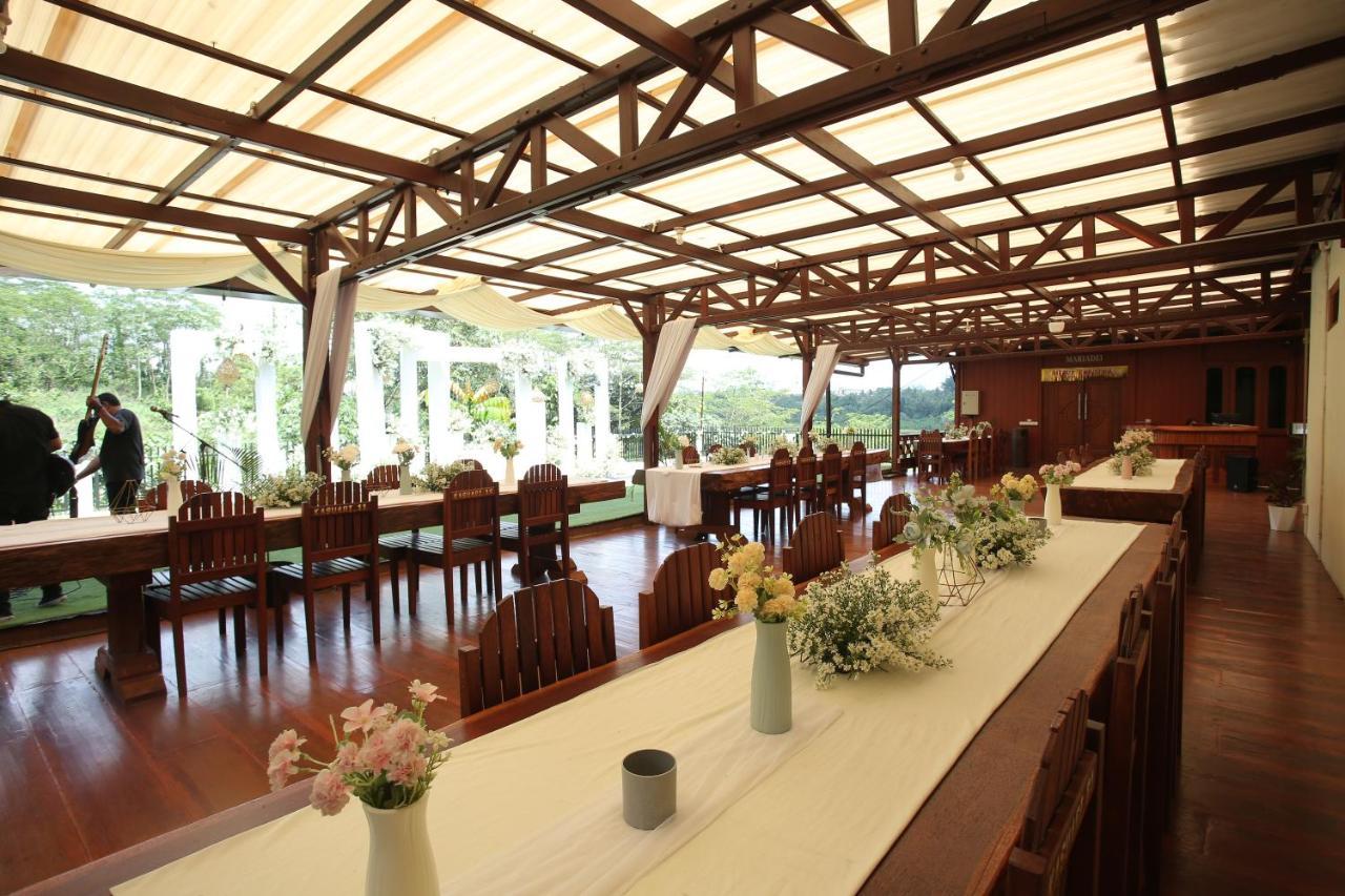 Kasuari Exotic Resort Magelang Exteriör bild