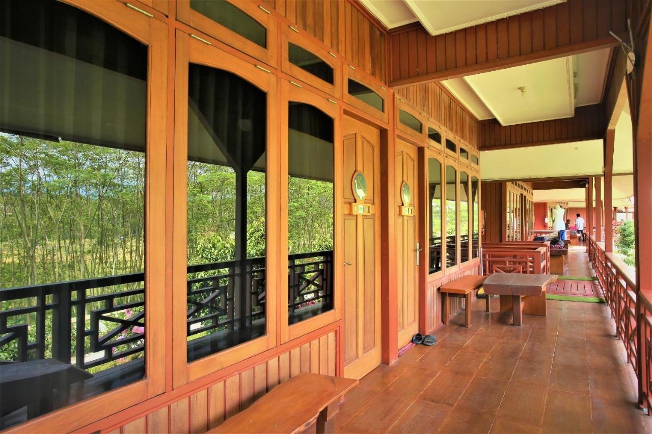 Kasuari Exotic Resort Magelang Exteriör bild